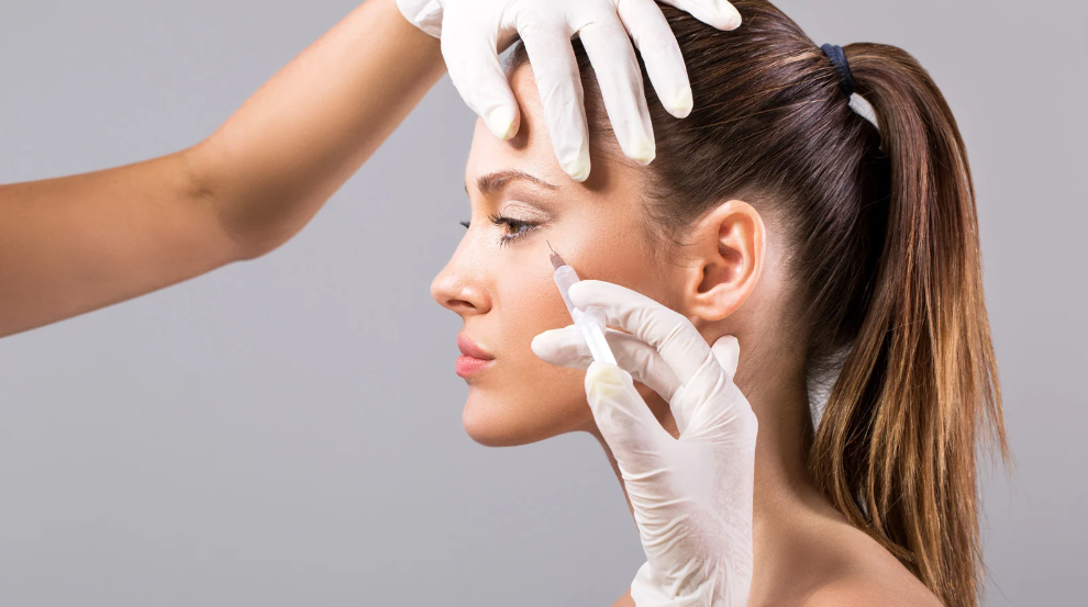 Kybella Consultation at 4EvaGlow