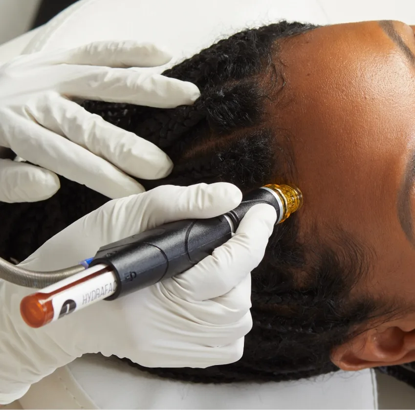 HydraFacial-Keravive-client-treatment-congestion